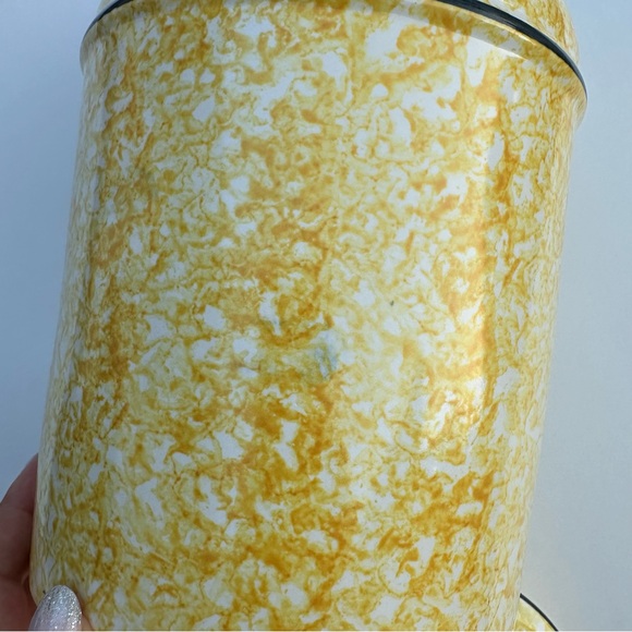Vintage Stangl Town & Country Yellow Spongeware Large Milk Can Shaped Canister - Picture 5 of 9